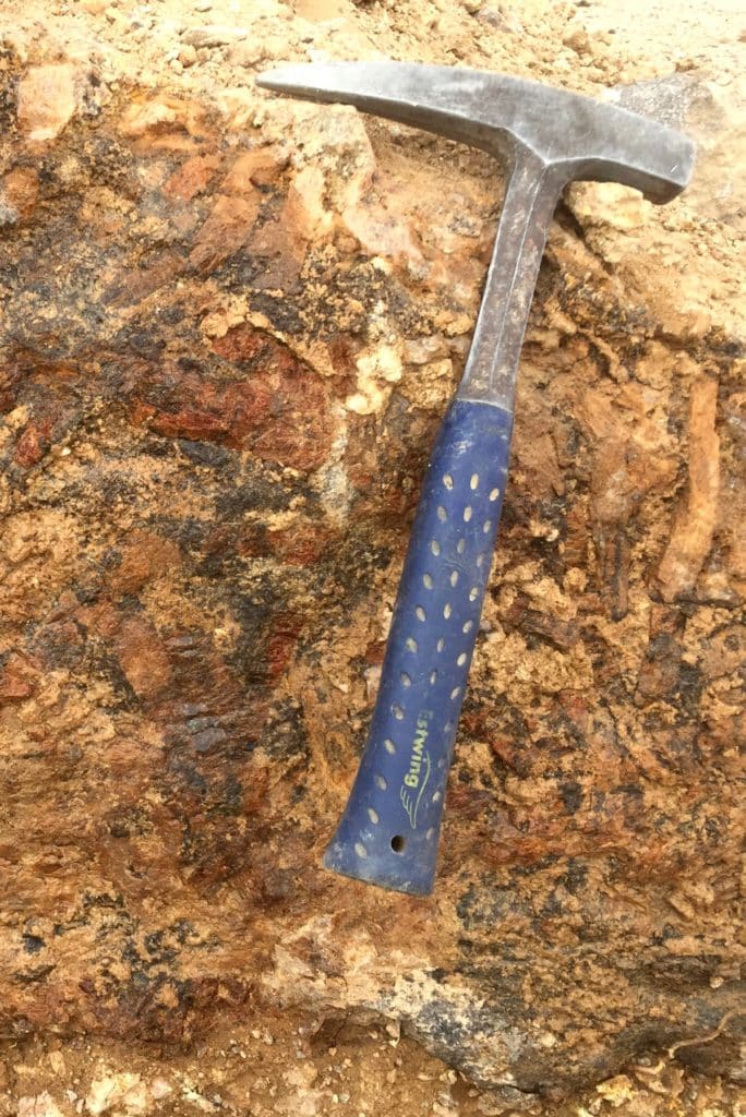 Estwing rock chisel at Eureka site - E-TECH RESOURCES